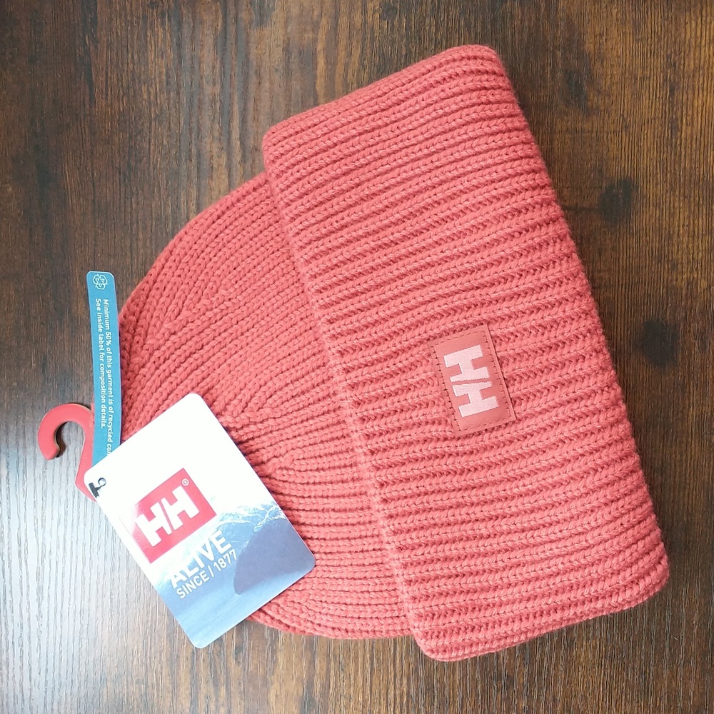 Helly Hansen Winter Rib Beanie Poppy Red NWT